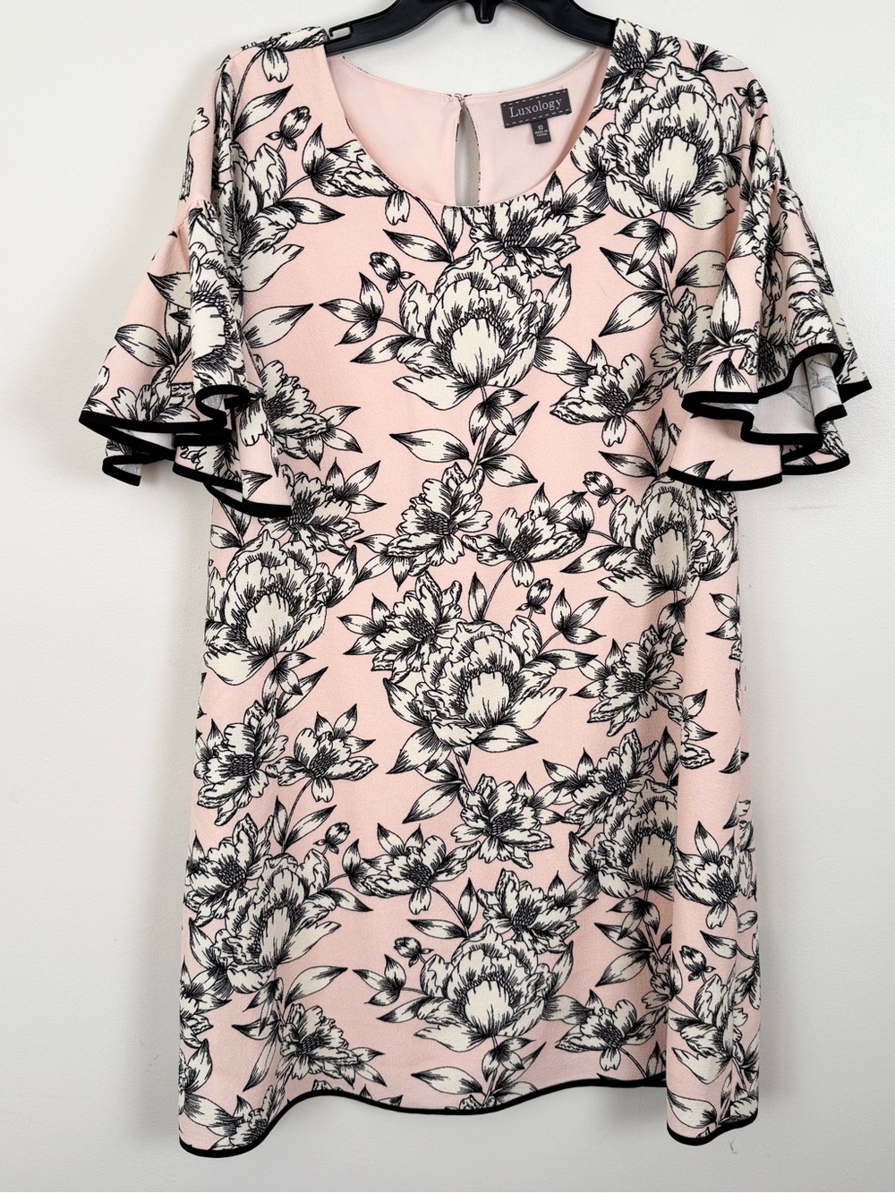LUXOLOGY Feminine Romantic Soft Pink Floral Ruffle Sleeve Shift Dress Size 10